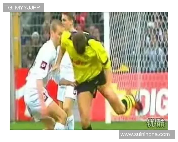 足球明星意外走光引发热议尴尬瞬间成社交媒体热图